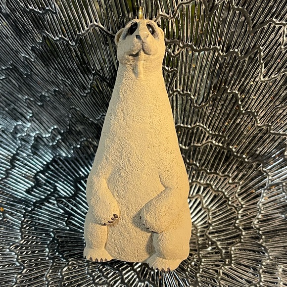 POLAR BEAR 1992 HALLMARK KEEPSAKE CHRISTMAS ORNAMENT "LOU RANKIN" - Picture 9 of 13